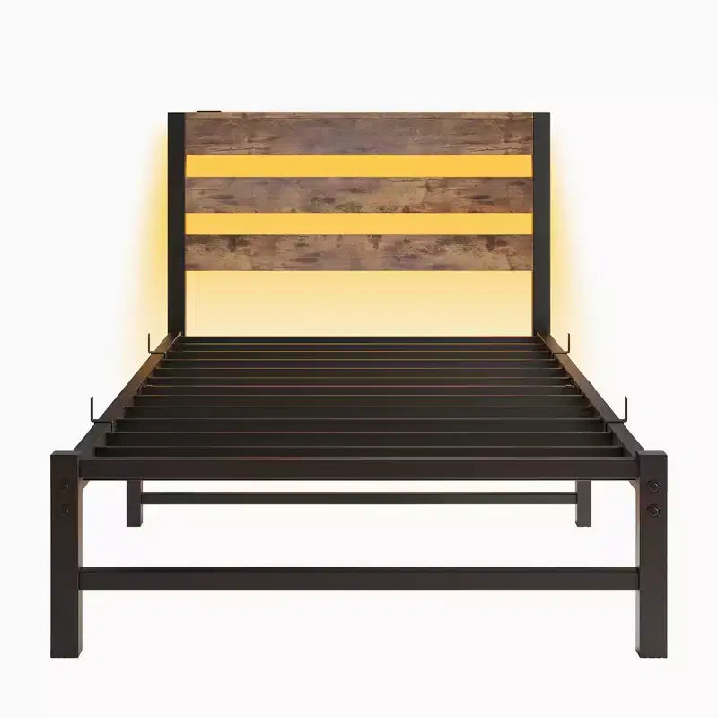 Struttura Letto a Piattaforma Matrimoniale con Luci LED RGB, Stazione di Ricarica USB, Resistente, Non Richiede Rete a Molle