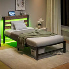 Struttura Letto a Piattaforma Matrimoniale con Luci LED RGB, Stazione di Ricarica USB, Resistente, Non Richiede Rete a Molle