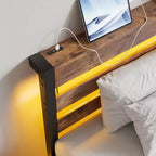 Struttura Letto a Piattaforma Matrimoniale con Luci LED RGB, Stazione di Ricarica USB, Resistente, Non Richiede Rete a Molle