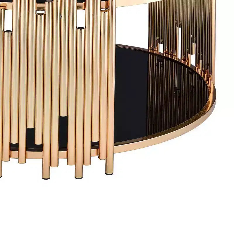 Tavolino Tanquin 37" con ripiano in vetro temperato nero e finitura oro: Base a piedistallo rotonda, vetro temperato, ripiano a giorno